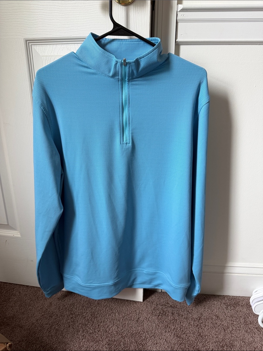 Peter Millar Men's Sky Blue Half-Zip Pullover. excellent condition.